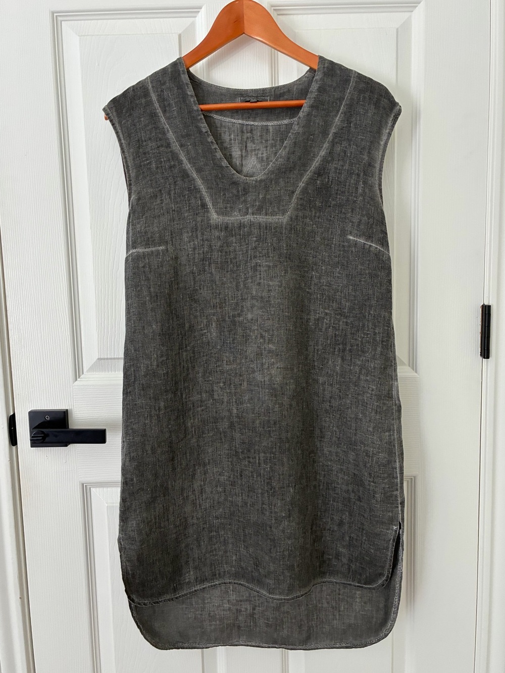 Piazza Del Tempio Sleeveless Washed Gray Linen Tunic Dress, sequin star, Indy